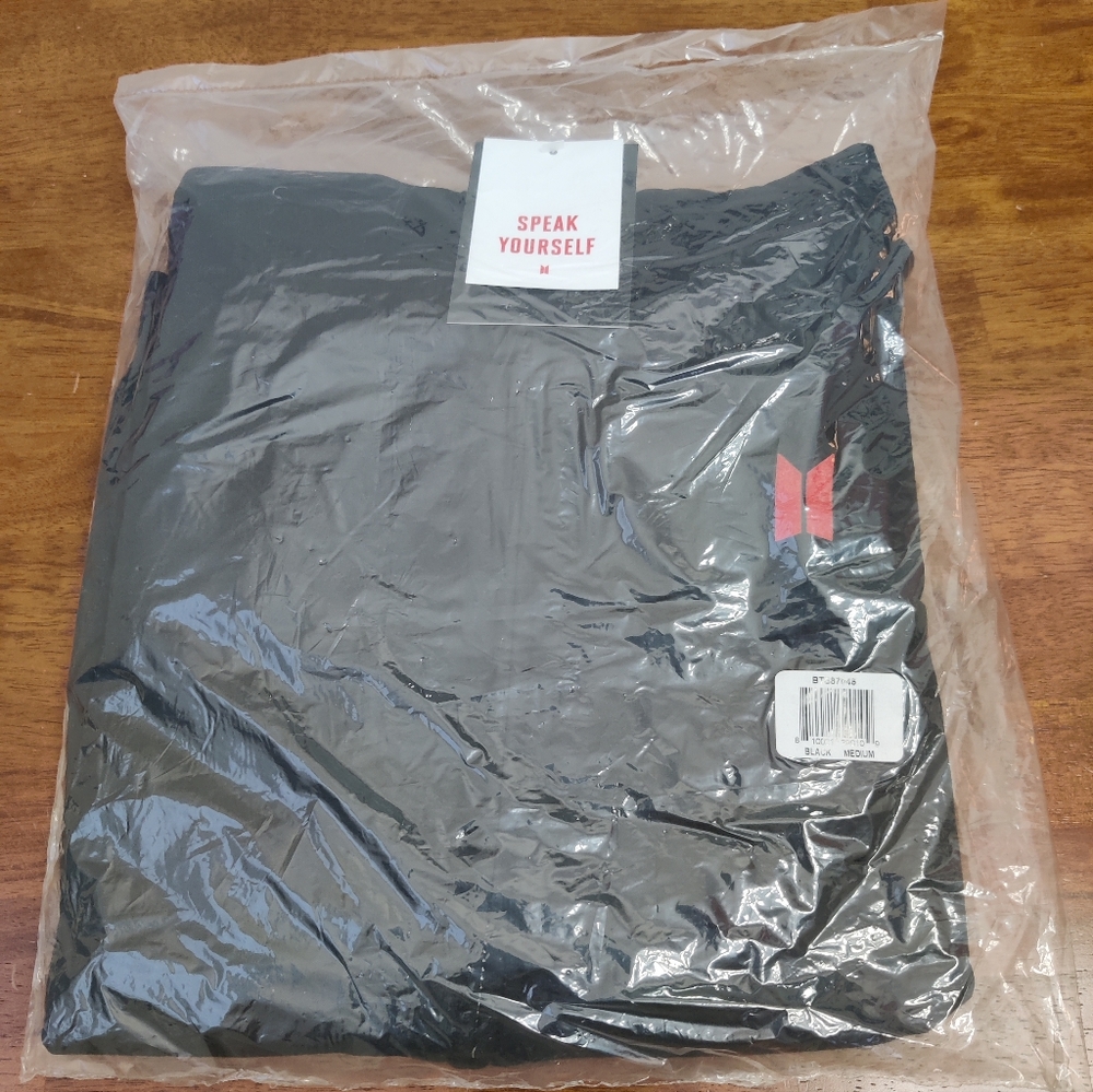 Brand New BTS Speak Yourself Zip Up Hoodie Megaphone Black size S/M/L